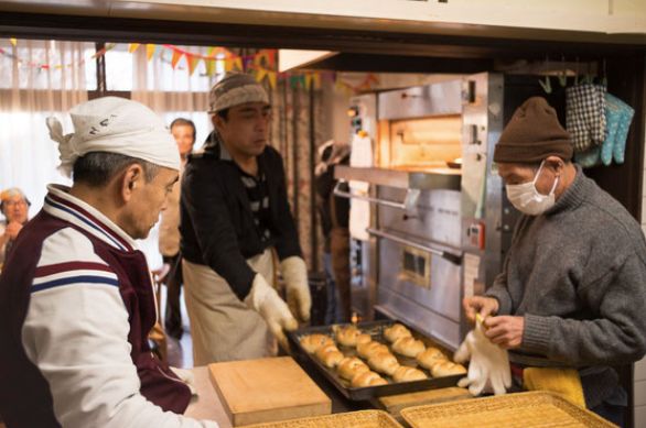 治愈10000个孤独的孩子，这家最便宜的日本餐厅，每月只开2天，却温暖了全世界