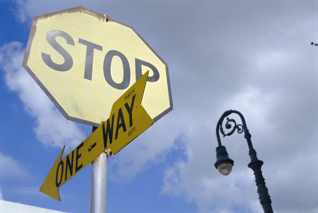 鍏害淇＄敤,鍏害淇＄敤骞冲彴鏇濆厜鑰佽禆鎬庝箞鏀惰垂