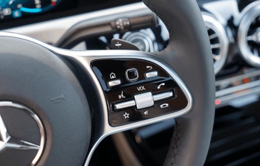 奔驰第一代4系,奔驰a级2023款深度评测