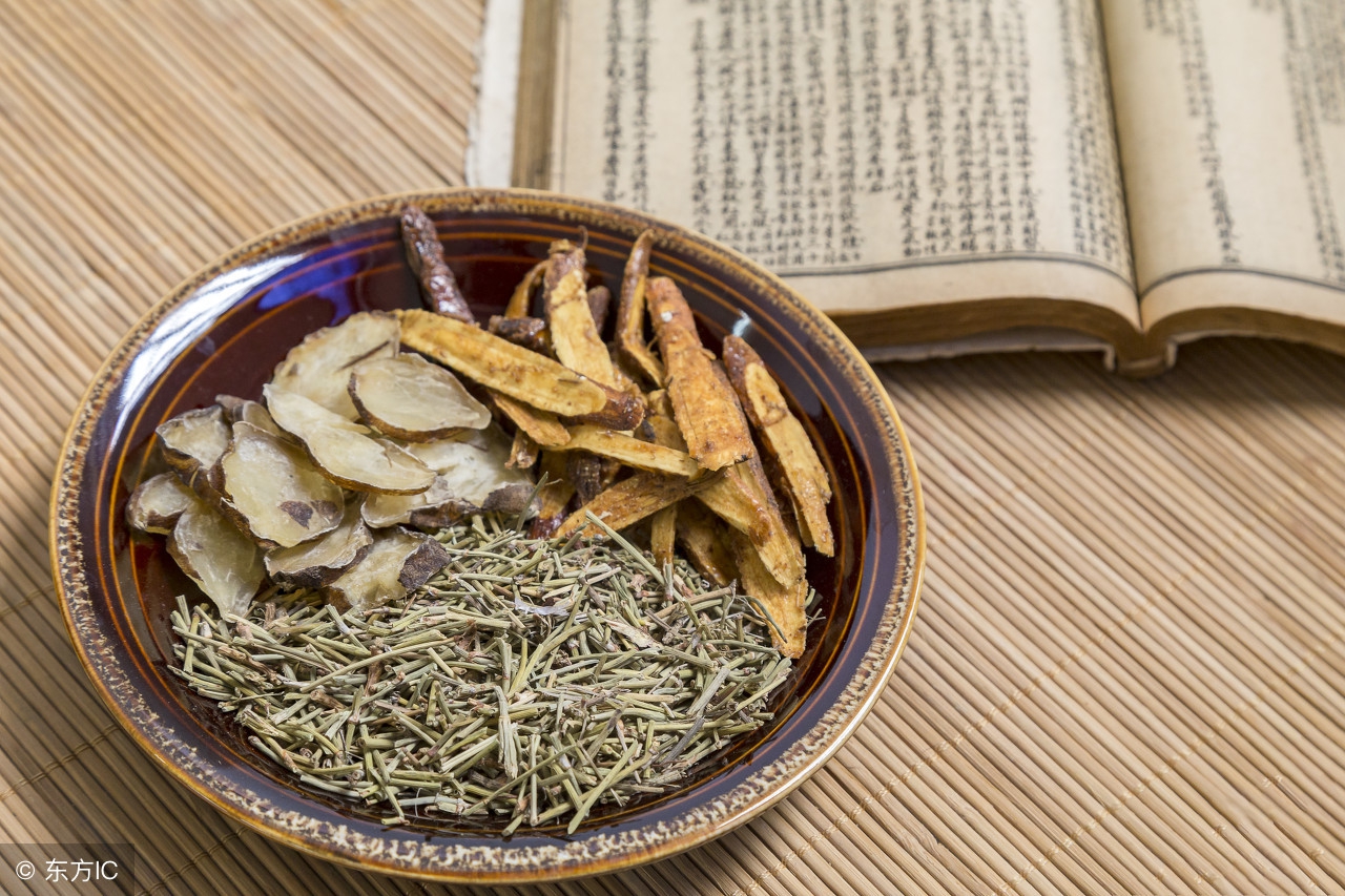 口干口苦是什么原因引起的中医,中医解释早上起床口苦什么原因