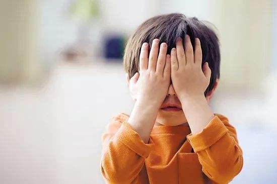 三个方法解决孩子注意力不集中,如何解决孩子不愿意思考