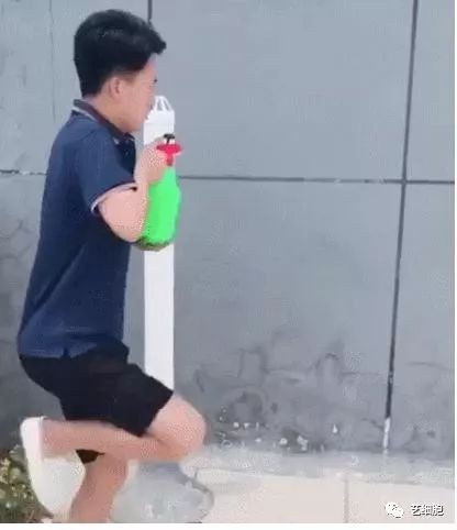 射墨、盲写，是胡闹？还是新尝试？｜每日名作