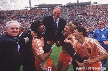 中国体坛十大功勋教练,足坛历史上十大伟大教练