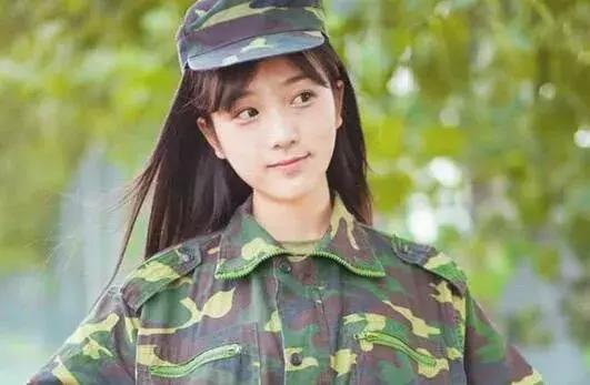 军训晒黑后用什么能快速白回来,军训晒黑了20分钟恢复