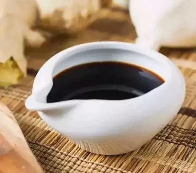 夏季吃醋好处多！软化鱼刺、美白皮肤、去头屑却都是谣传