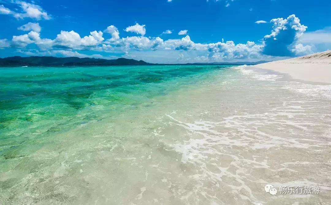 它是泰国最大的岛也是泰国最小的府，同时还有珍宝、金银岛的美称