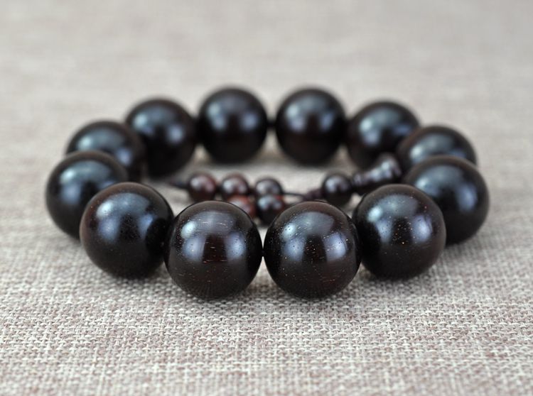 小叶紫檀油性鉴定方法,小叶紫檀鉴定证书靠谱吗