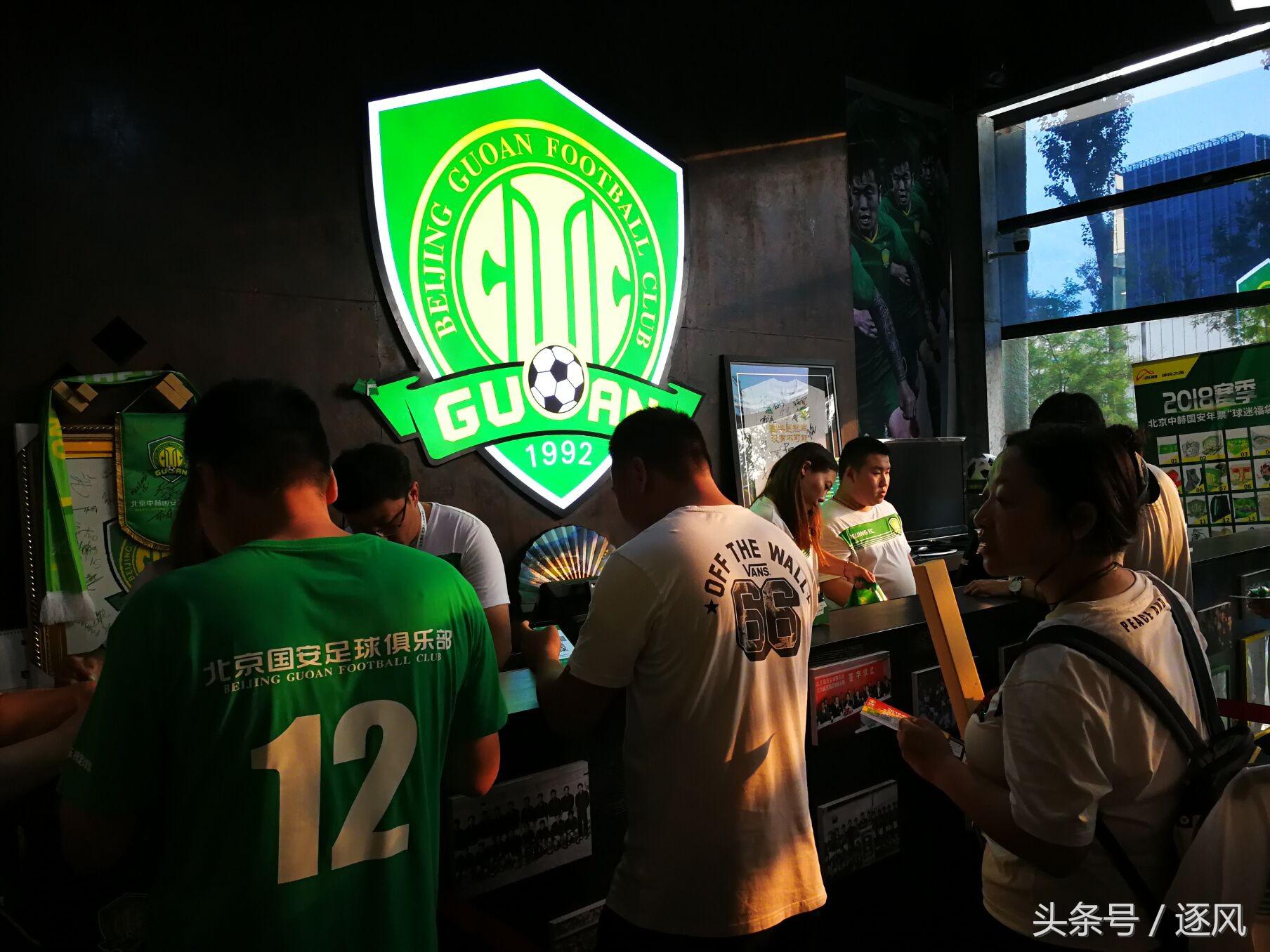 耐克下架商品直播,耐克专卖店撤店清仓