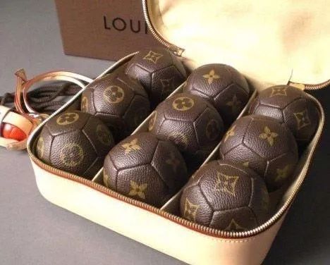 救命！Tiffany又来碾压穷人的想象力！这年头我连泡泡都吹不起了……