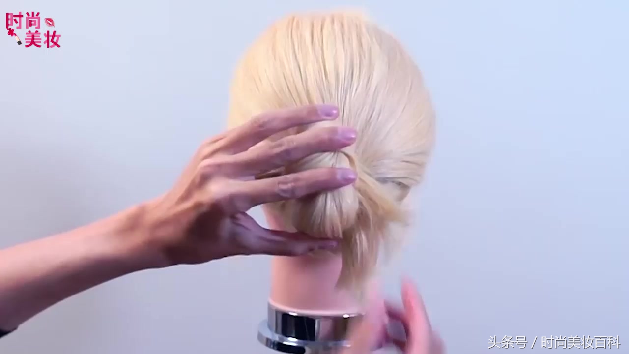 发型扎法简单又好看不分发缝,发型设计咋弄的