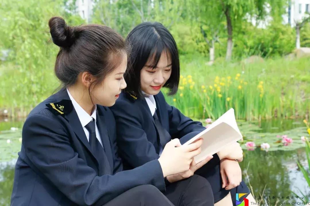 中国海洋大学鱼山校区步行到海边,青岛工程职业学院离海边有多远