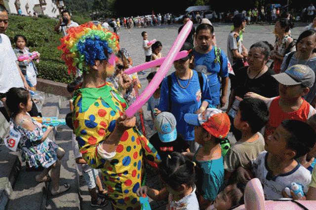 宜昌青龙峡第四届亲子漂流大赛实况回顾！你错过的精彩都在这里！