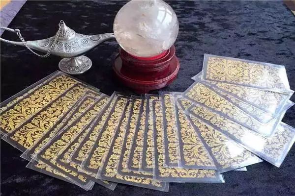 塔罗牌占卜男朋友真的要分手吗,塔罗牌占卜男朋友会跟我分手吗