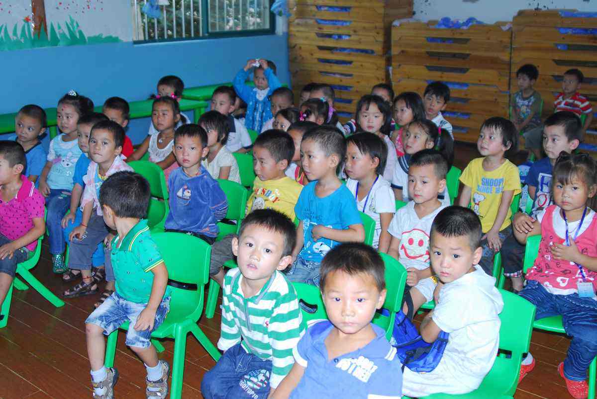 不要再笑了，裘裘,不要再笑了裘裘故事续写