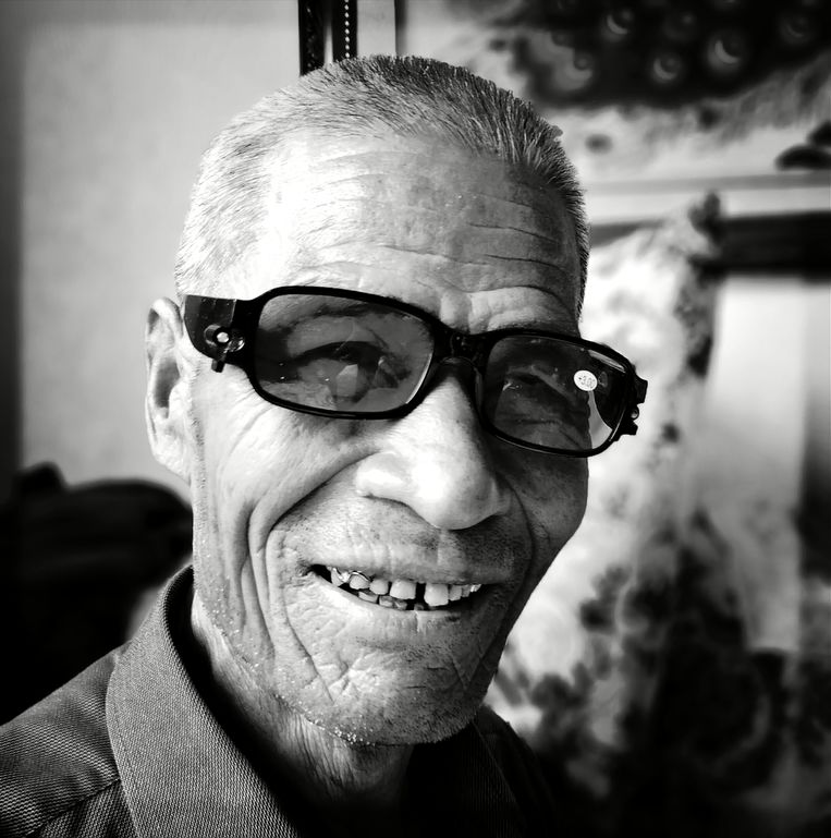 网红是怎么通过拍视频赚钱的,怎么拍照做网红赚钱