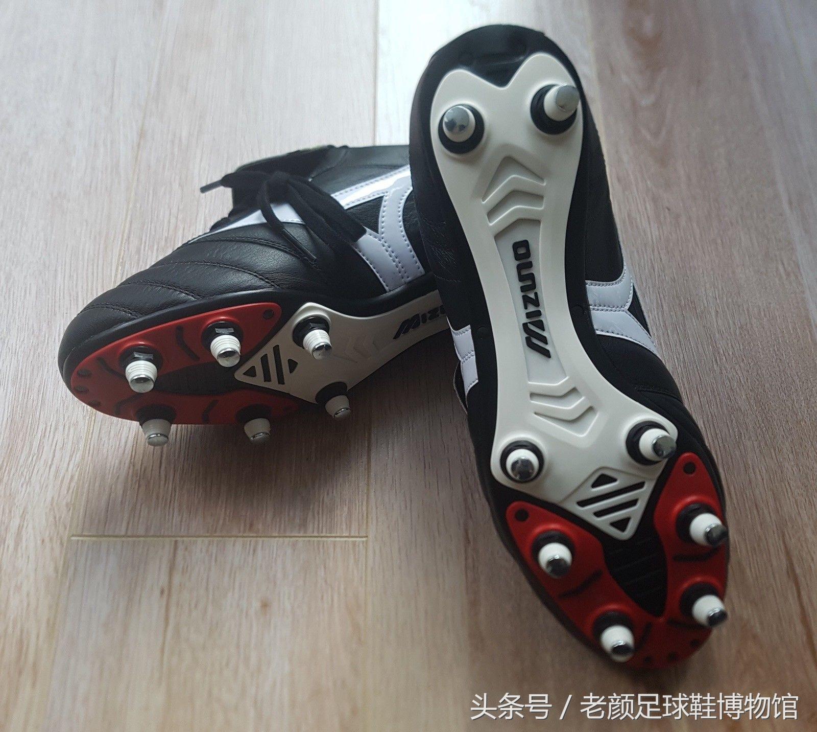 世界杯战靴盘点,南非世界杯复刻版足球鞋