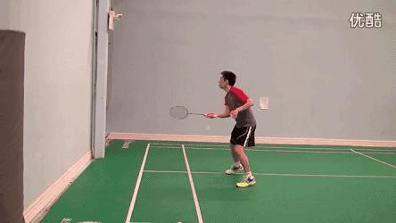 羽毛球抽墙练习需要什么墙,对墙打羽毛球有什么好处