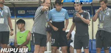 第二个王燊超？足协杯再现球员佩戴项链上场
