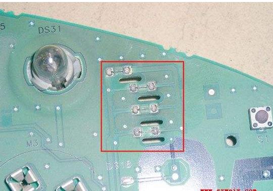 别克君威仪表盘速度表不亮了,君威仪表里程不显示