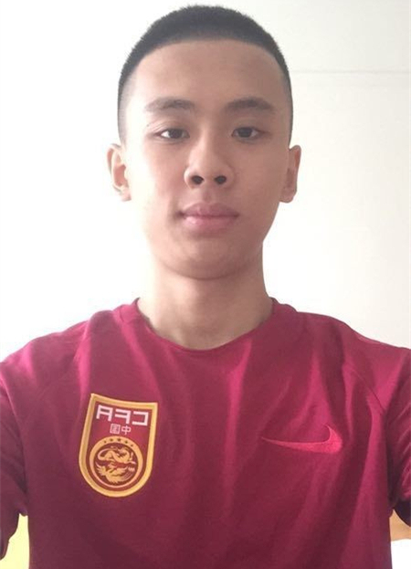17岁进国足的球员,17岁入选中国男子足球队