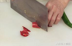 竹笋炒肉最简单又好吃的做法,竹笋炒肉非常脆爽美味营养丰富