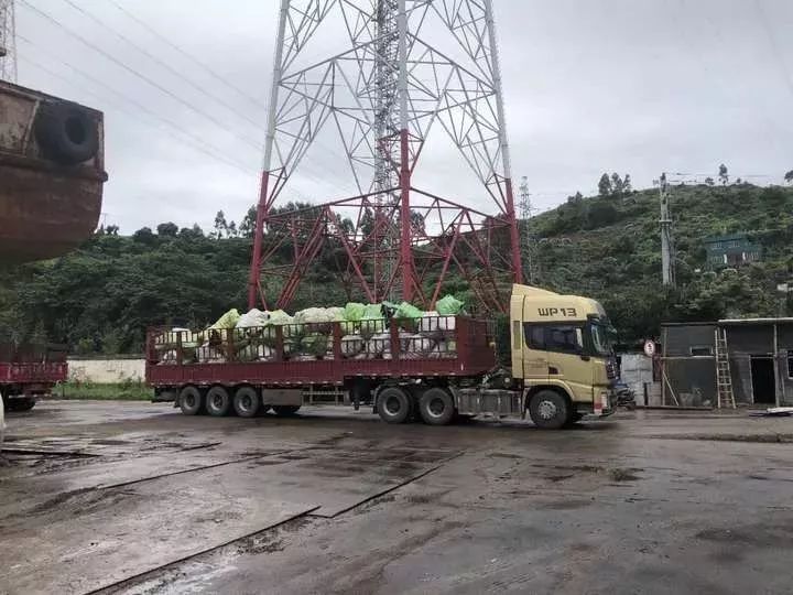你淘来的名牌货，可能是韩国人扔掉的旧衣服~