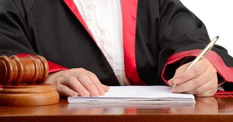 民法典交通肇事逃逸处罚,交通肇事逃逸顶包怎么处罚