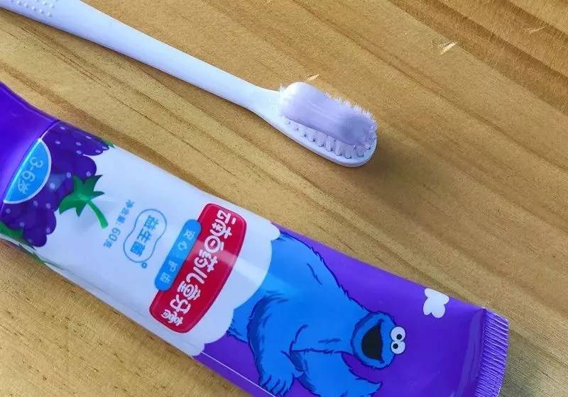 牙膏测评高露洁防蛀牙膏,牙膏推荐测评云南白药朗健