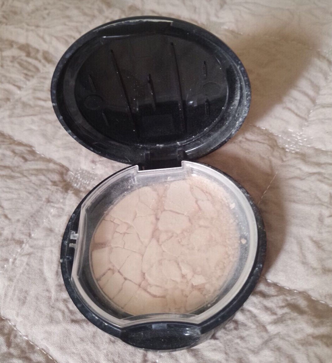 亲测最好用的油皮粉底液,定妆控油散粉亲测