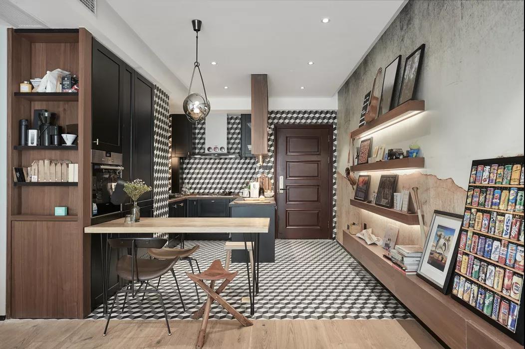 搬块木板当床头!木色打造的济南恒大世纪广场88㎡怀旧风全包12万