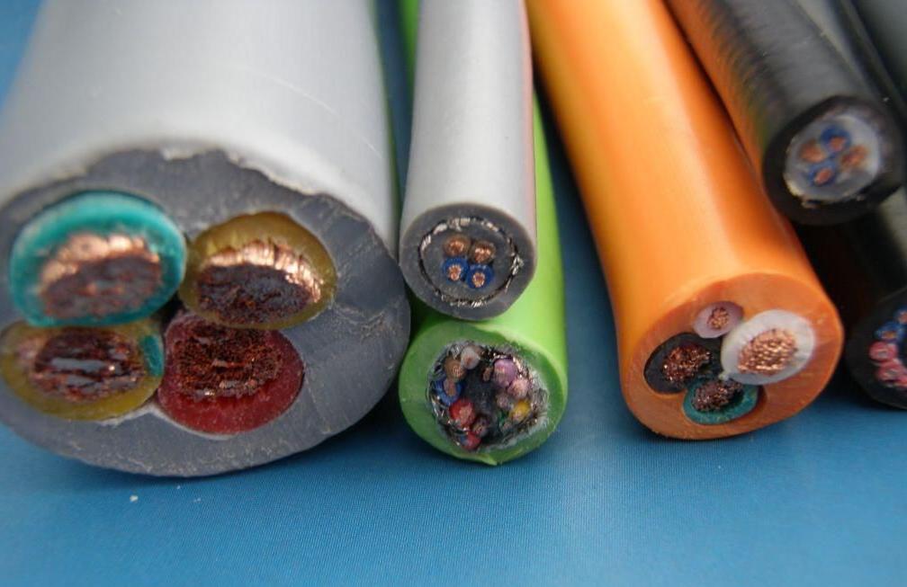 建筑电气图纸怎么看三相三线,电气施工图回路怎么看