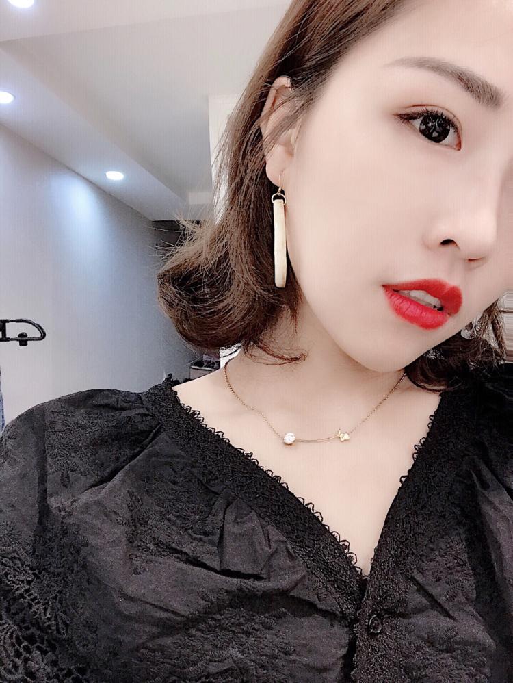 美瞳如何选择？大部分的妹子都犯了3个错误，不显眼大还奇怪！