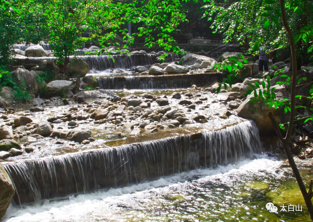 世界旅游小姐漂流,世界旅游小姐来塔沟武校