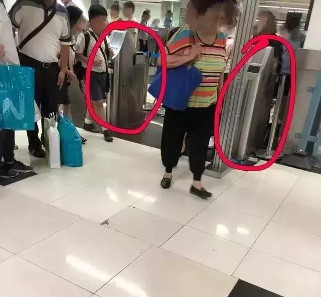 代购热,代购消失了