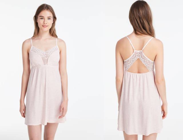 电视剧女子穿睡衣取快递,女子穿睡衣拿快递