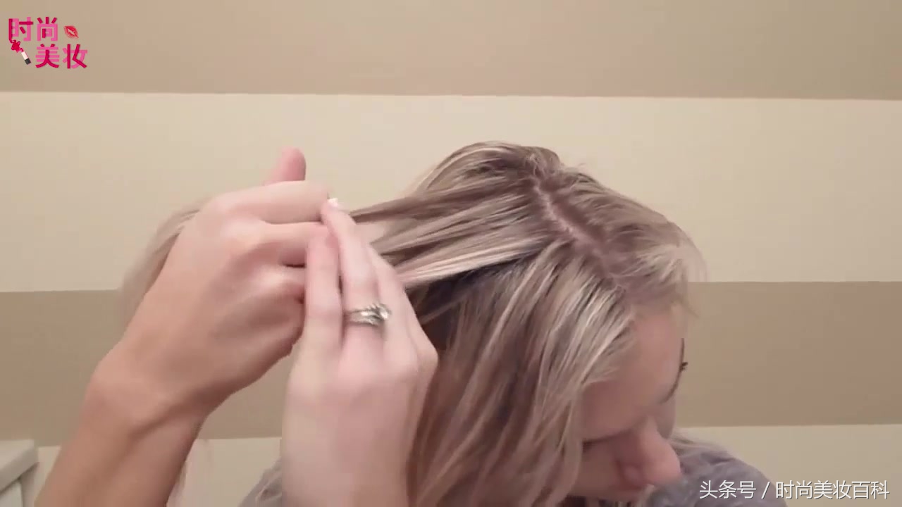 鱼骨辫编发教程,怎么编织人鱼马尾辫