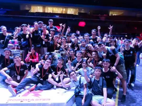 机甲争霸机器人大赛,机器人战斗机甲大赛冠军