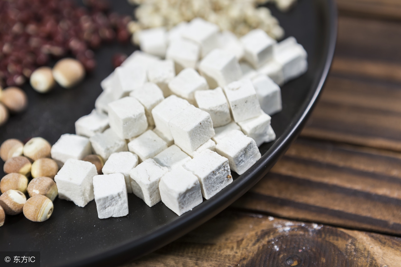 春困秋乏夏打盹冬不醒什么原因,晚上老失眠白天睡不着是什么病