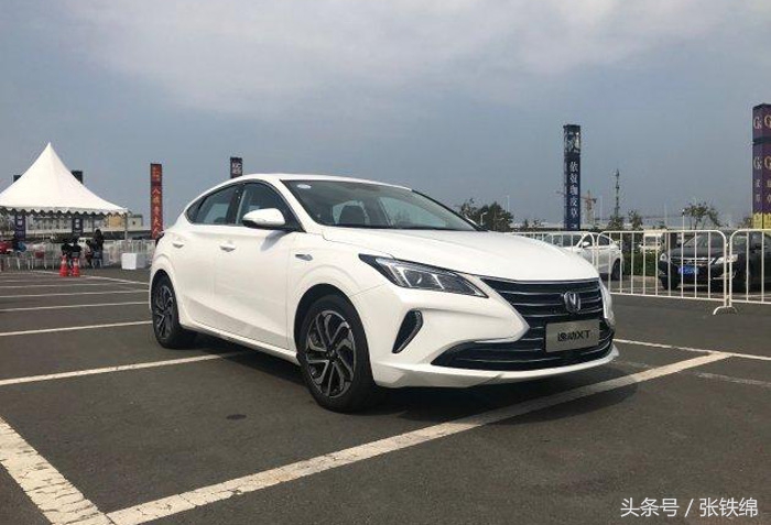 长安最美轿车2.0t,高尔夫和飞度对比哪个更值得买