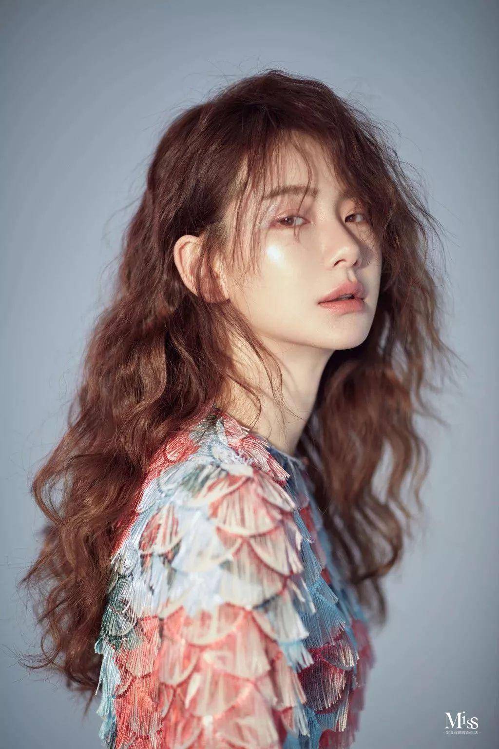 七哥力荐：女人的激吻唇一定要配上海藻卷才是真性感