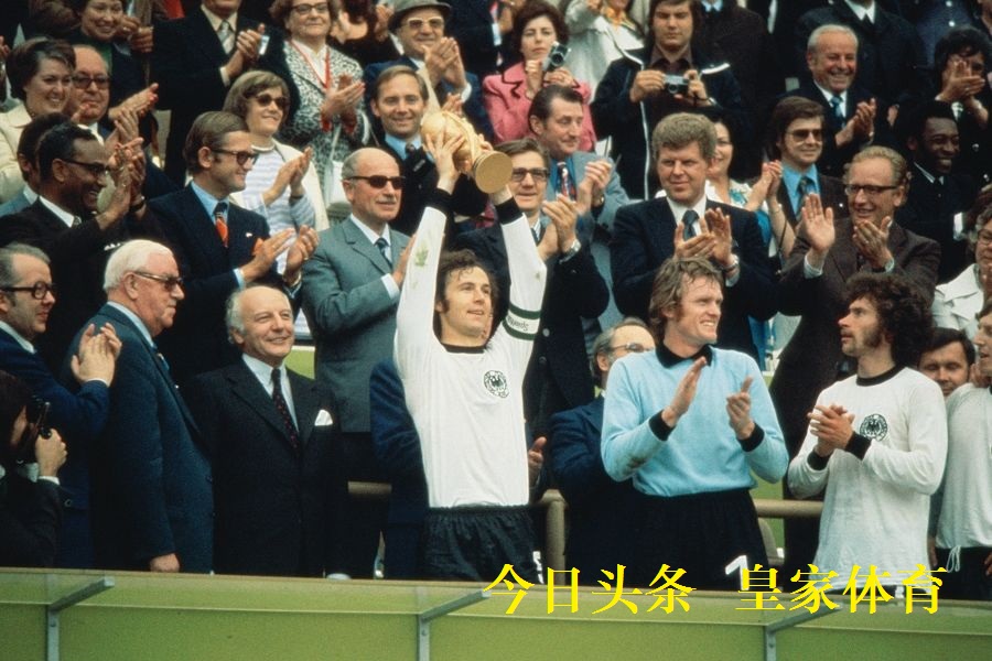 贝利说罗纳尔迪尼奥天赋最高,贝利谈内马尔是天才