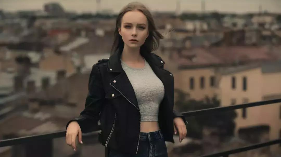 抖音30万赞，勾搭俄罗斯小姐姐拍照套路get