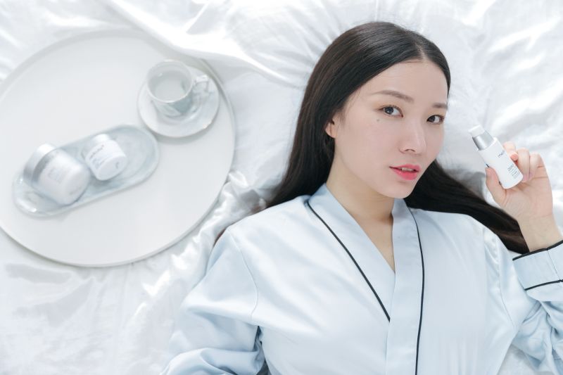 刘大神喜提阿汤哥，又顺手抛来一份缩毛孔秘籍