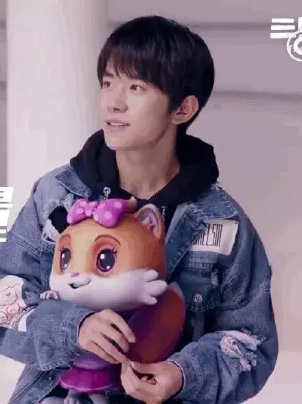 三只松鼠遵循了哪些营销观念,三只松鼠是如何营销的