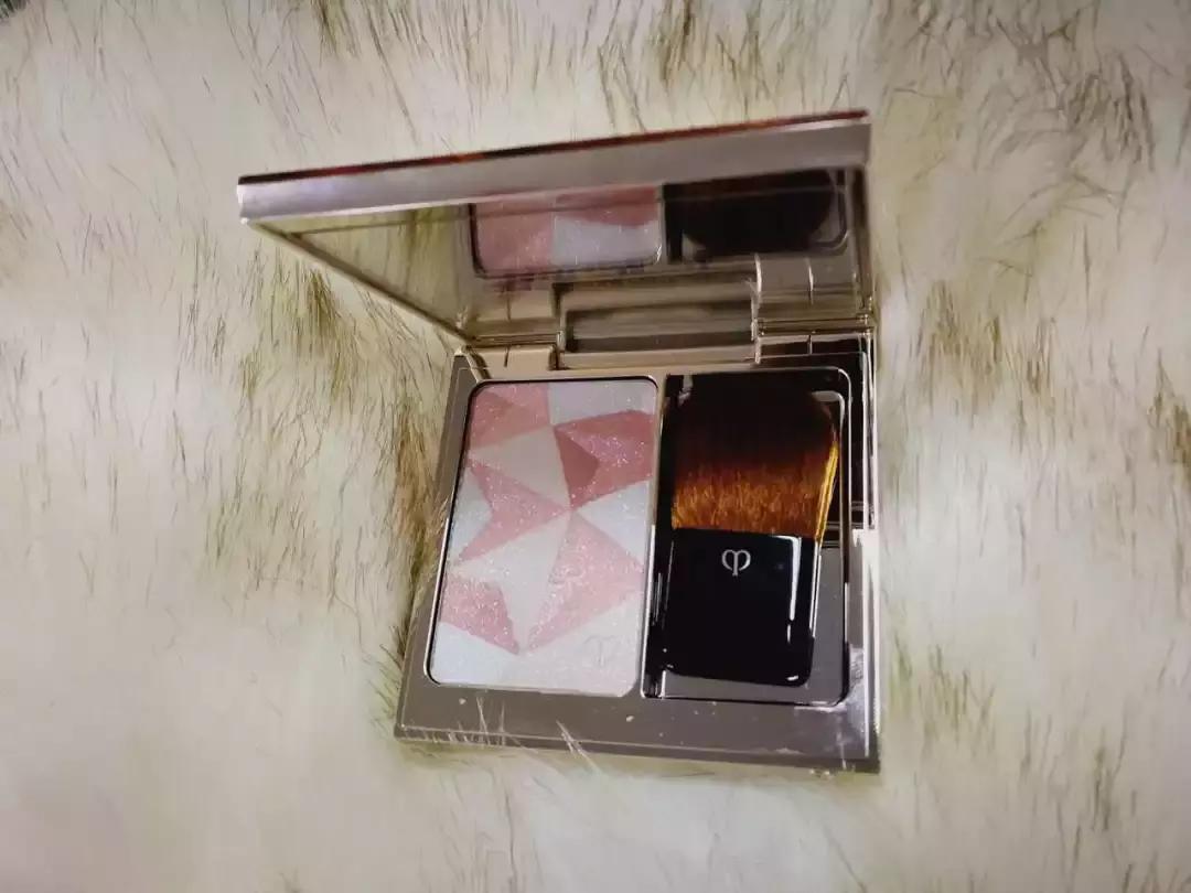 戚薇beauty小姐林允,林允安利气垫多少钱