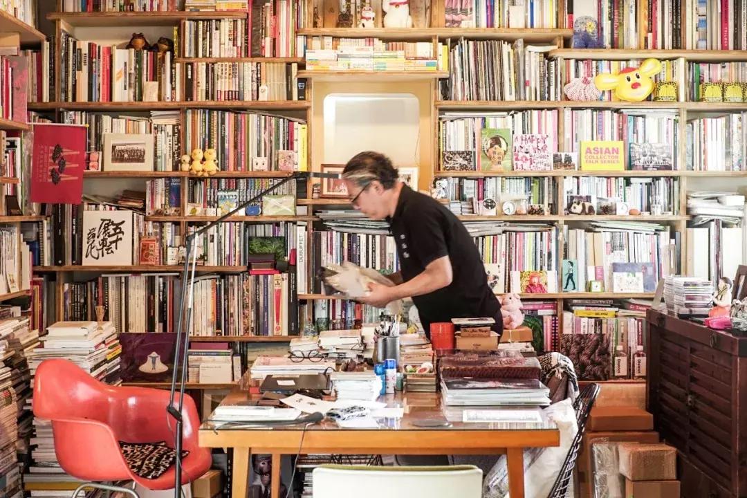 一个普通小职员,一边还房贷一边买艺术品,身价上亿,你也可以!