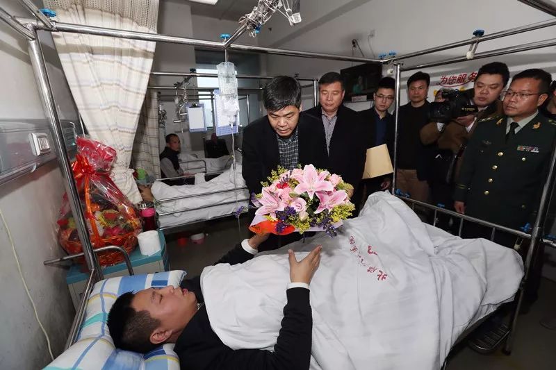 警营里的八一情,警营八一情