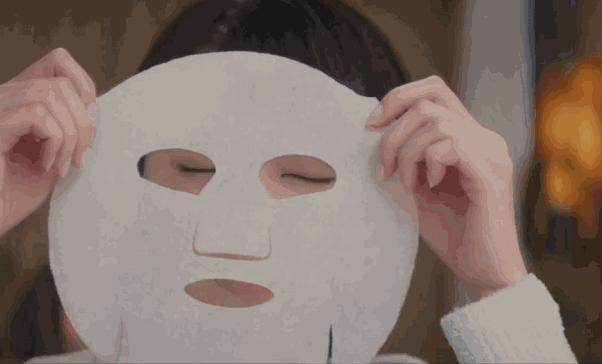 皮肤很干天天做面膜有效吗,天天敷面膜为什么皮肤还是油