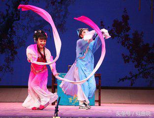 喜欢戏曲的人越来越少,喜欢越剧的人是怎么样的人