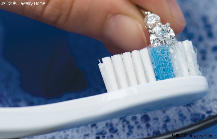 清洗钻戒的方法,自己清洗钻戒的方法